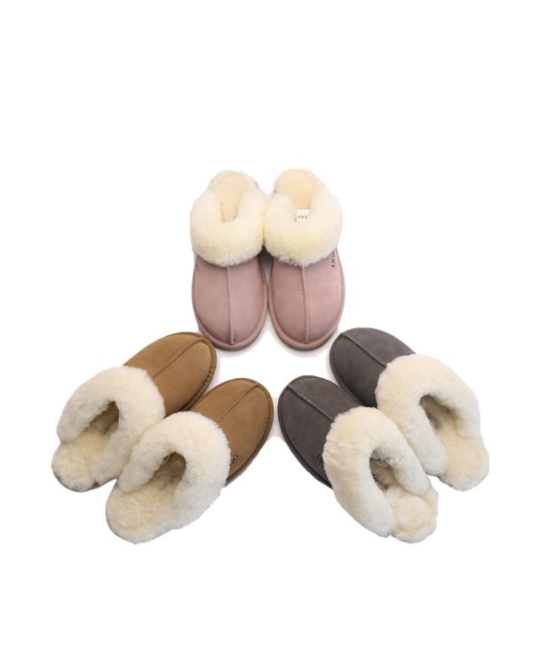 Snuggly-UGG-Slipper-02.jpg Snuggly UGG Men's Slipper